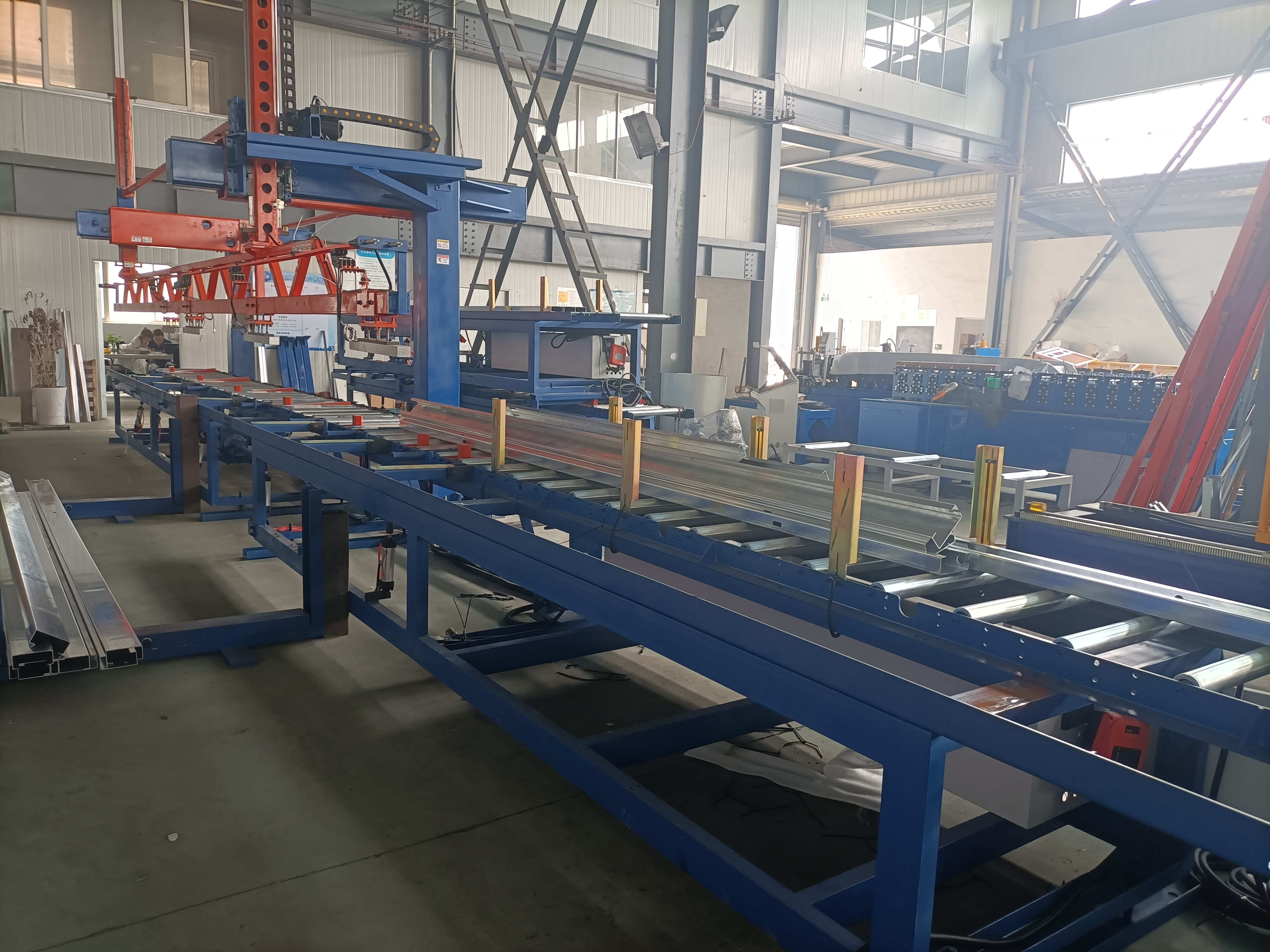 Auto staker for CZ Purlins