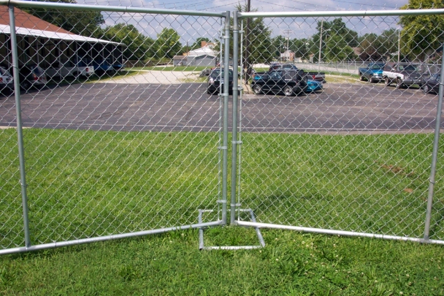 Temporary chain link  Fence
