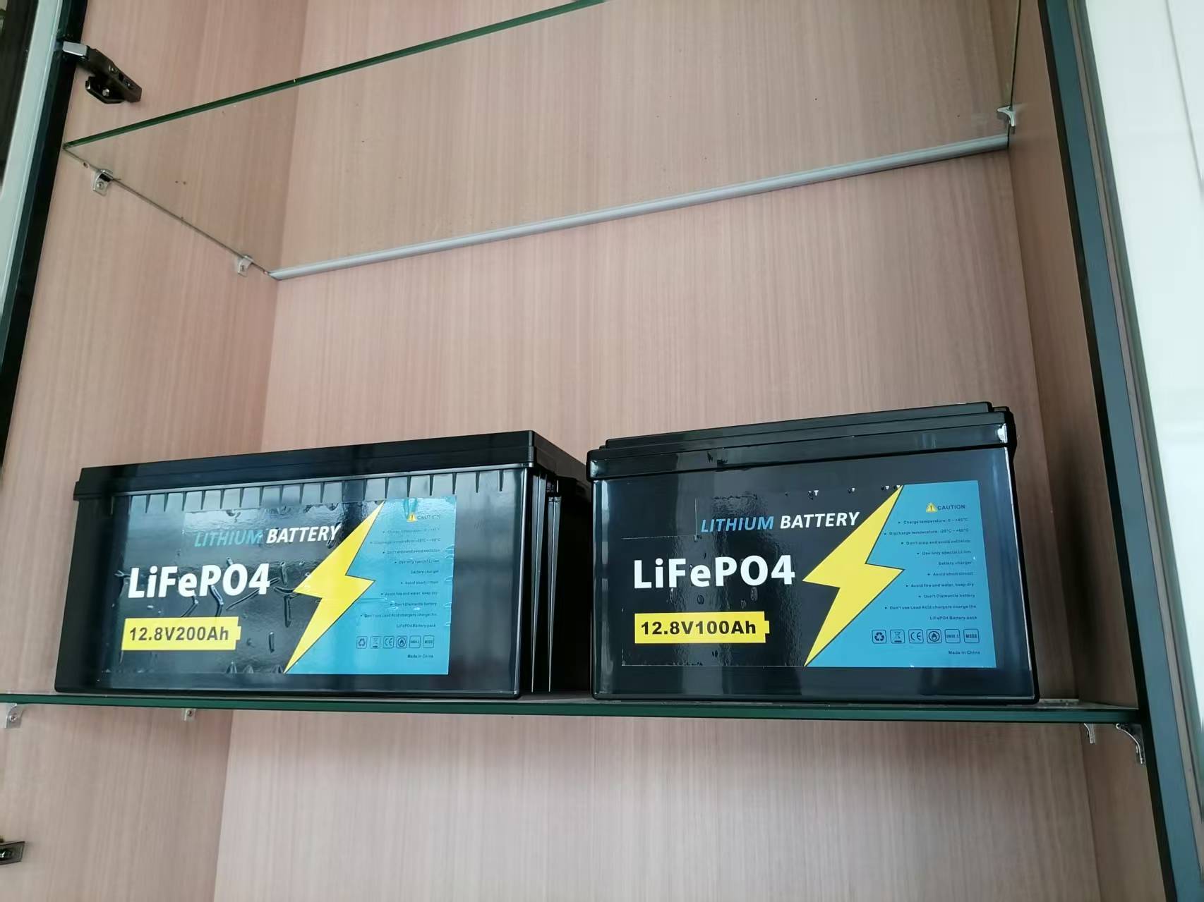 Good Quality Split Hybrid Deep Cycle Lithium Iron LiFePO4 Battery 12.8V 30Ah 100Ah 120Ah 200Ah 300Ah 400Ah 600Ah etc.
