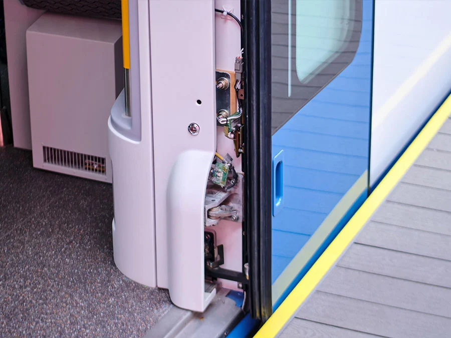 Rail door gearbox application
