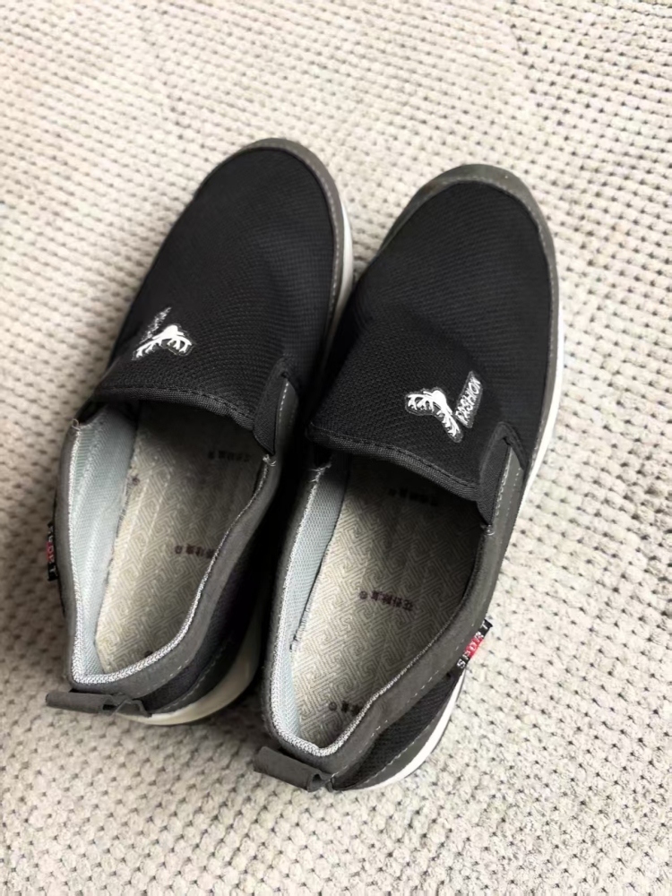 Black & Grey Deer Logo Slip-On Casual Shoes