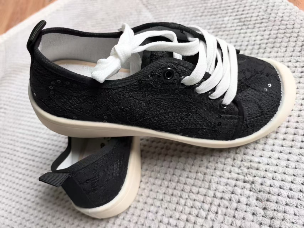 Lace Sequin Low-Top Canvas Shoes