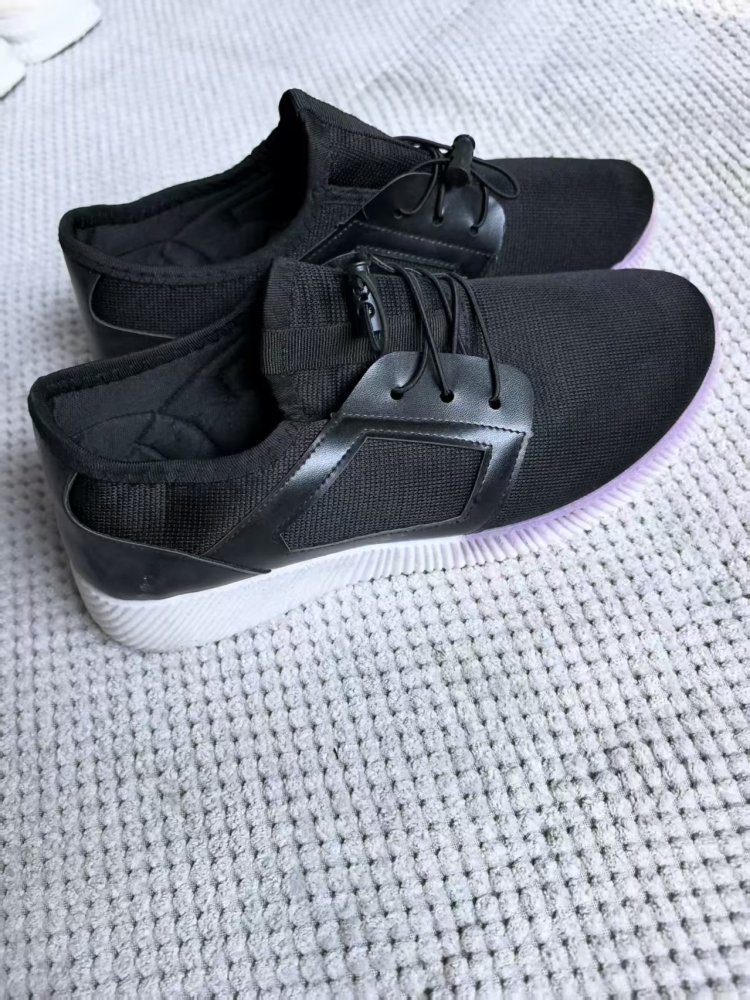 Black Upper & White Sole Bungee Casual Sneakers
