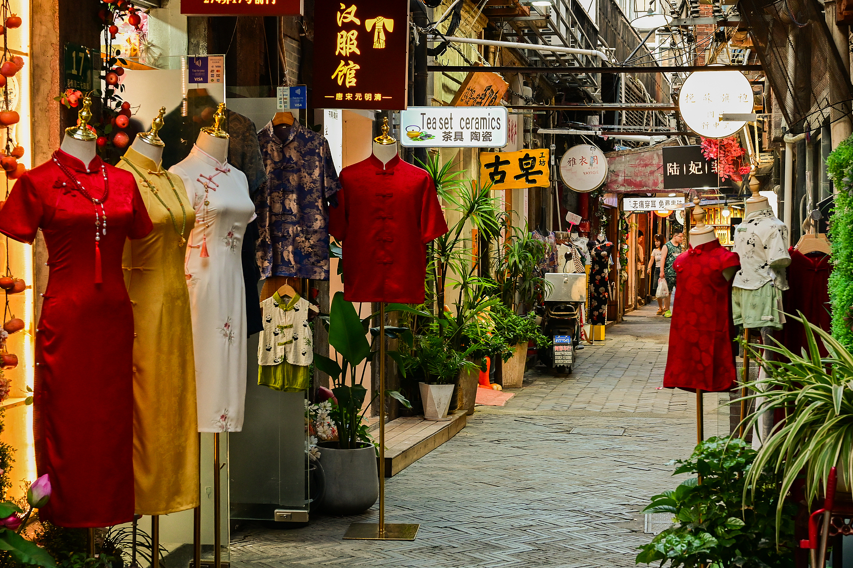 Beijing - Xi'an - Shanghai Cultural and Urban 9-Day Tour,China Tour,Beijing - Xi'an - Shanghai Cultural and Urban 9-Day Tour-China Tour