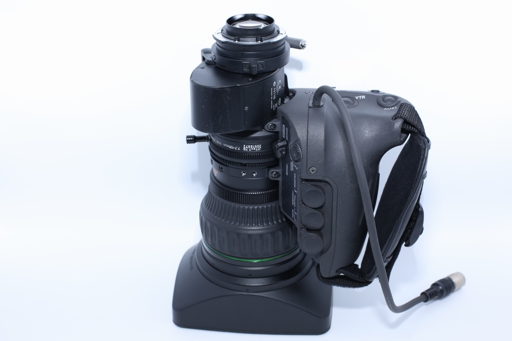 Canon J17eX7.7B4 IRSD SX12 BCTV Zoom Lens with 2x extender for Camcorder 2/3