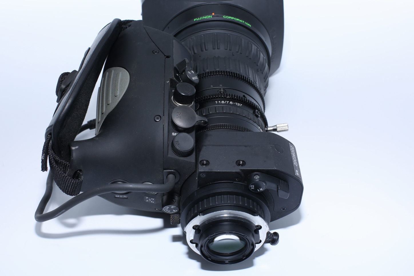 Fujinon A18x7.6BERM 2/3" 18x TV Zoom Lens with 2x Extender