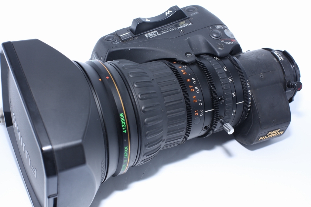 Fujinon ZA17x7.6BERM 2/3" 17x Standard ENG HD Lens with 2x Extender