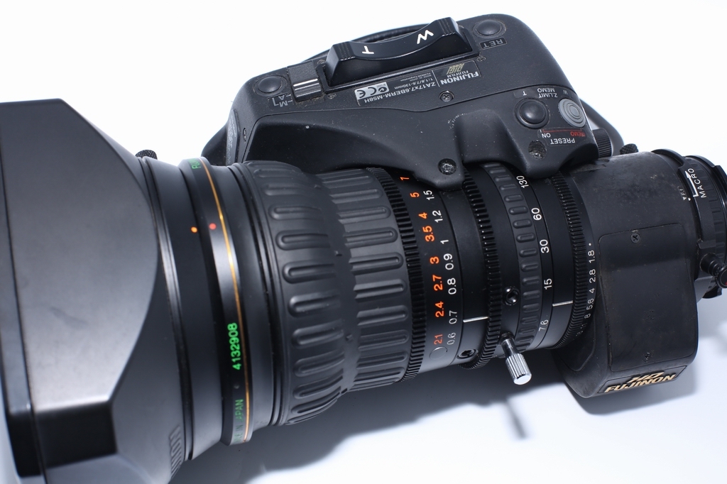 Fujinon ZA17x7.6BERM 2/3" 17x Standard ENG HD Lens with 2x Extender