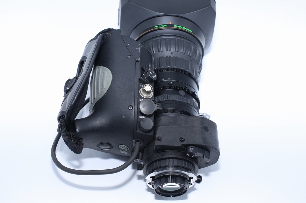 Fujinon ZA17x7.6BERM 2/3" 17x Standard ENG HD Lens with 2x Extender