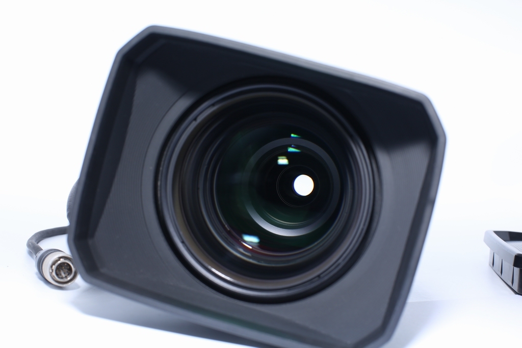 Fujinon ZA17x7.6BERM 2/3" 17x Standard ENG HD Lens with 2x Extender
