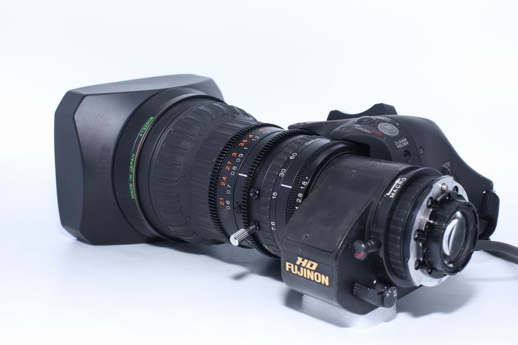 Fujinon ZA17x7.6BERM-M58H  2/3" 17x Standard ENG HD Lens with 2x Extender