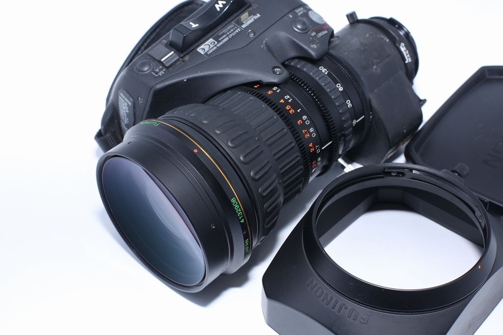 Fujinon ZA17x7.6BERM 2/3" 17x Standard ENG HD Lens with 2x Extender