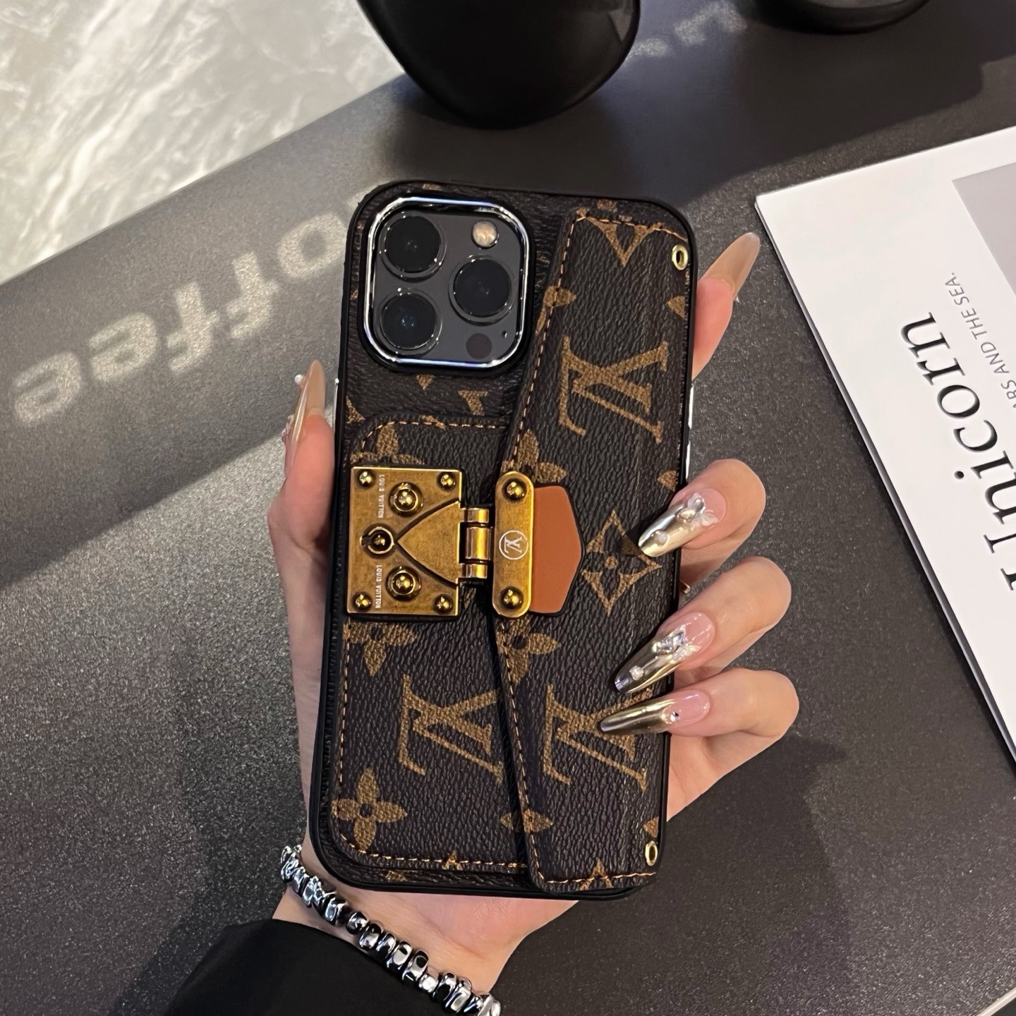L series Phone case 3006/Accorion card holder(subject to the video)