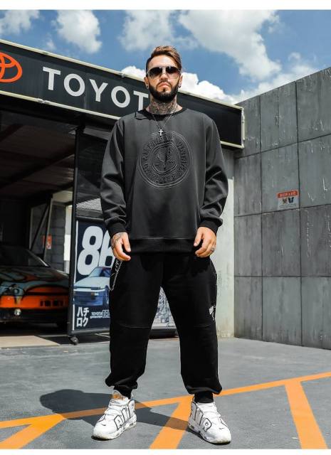 Lightweight Crew Neck Emboss Sweatshirt Soft Men'S Cotton Plain Bulk Streetwear Pullover Custom 3d Embossed Hoodies Sweatshirts