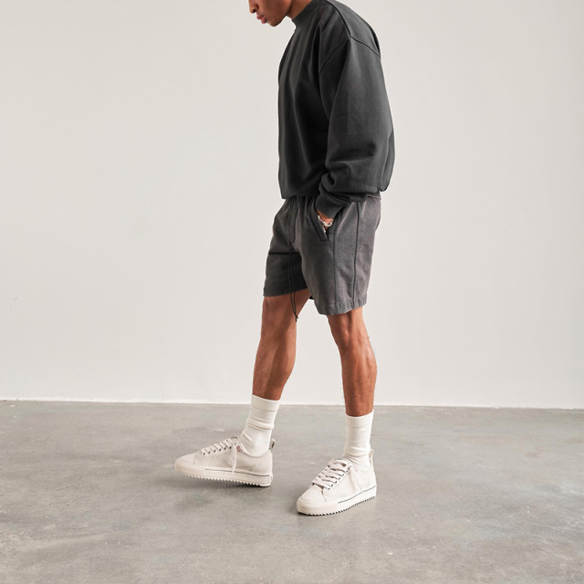 Dark retro style heavyweight basic round neck padded sweatshirt for men