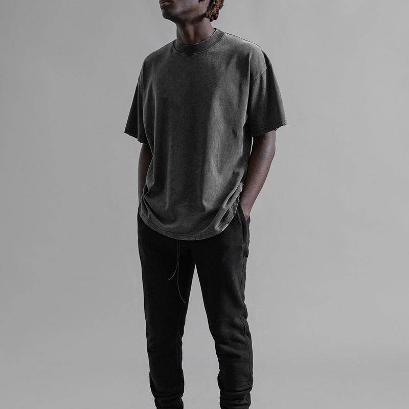 Round neck long sleeve T-shirt men loose thin section tops bottoming shirt