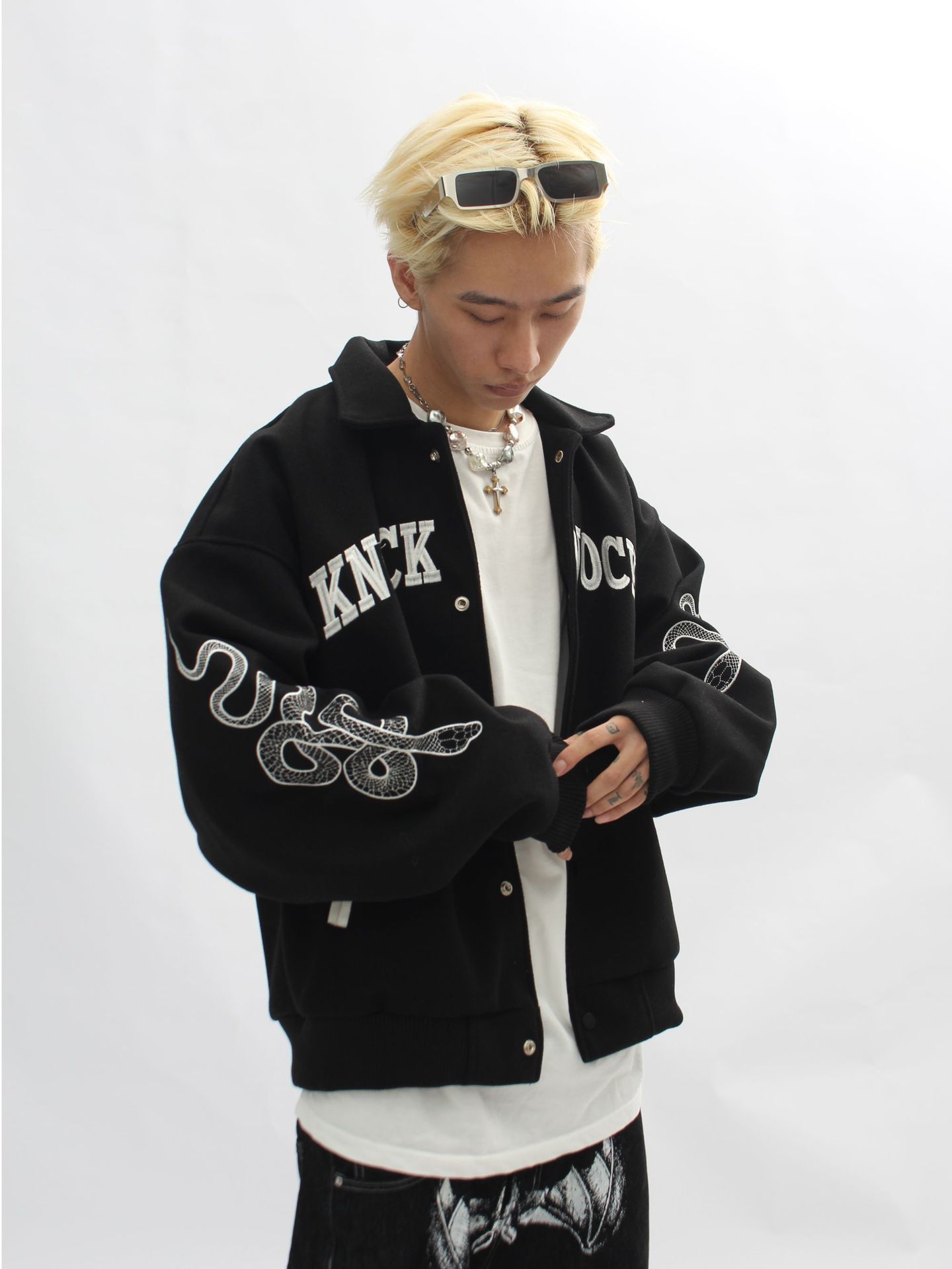 Retro embroidered dark loose baseball jacket