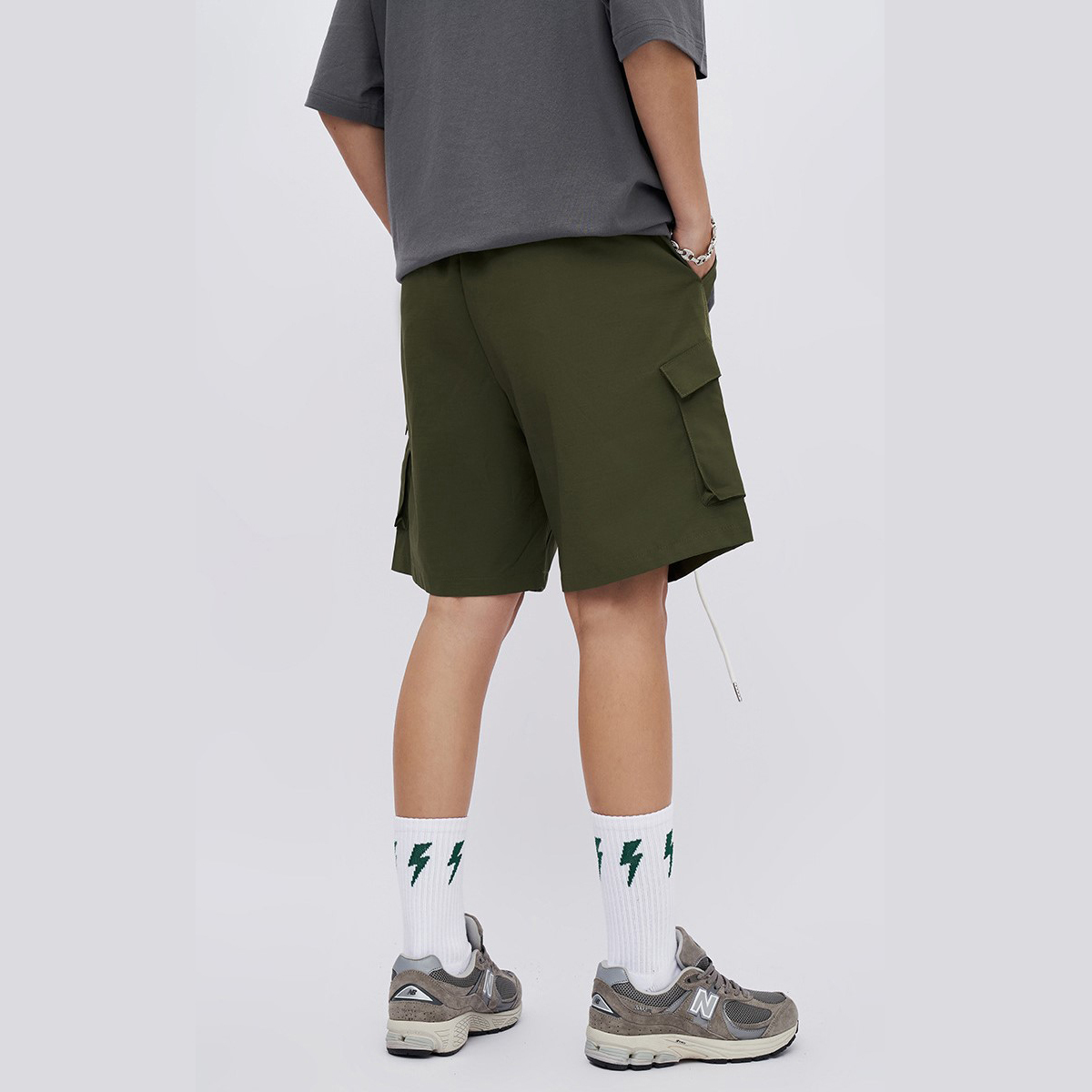 Summer new thin pocket solid color cargo shorts loose quarter pants for men