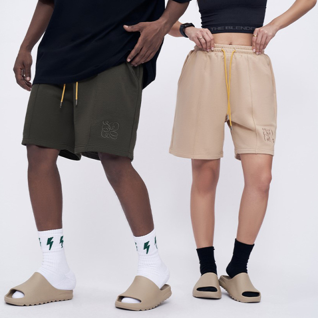 New spring and summer loose casual embroidered straight shorts for men