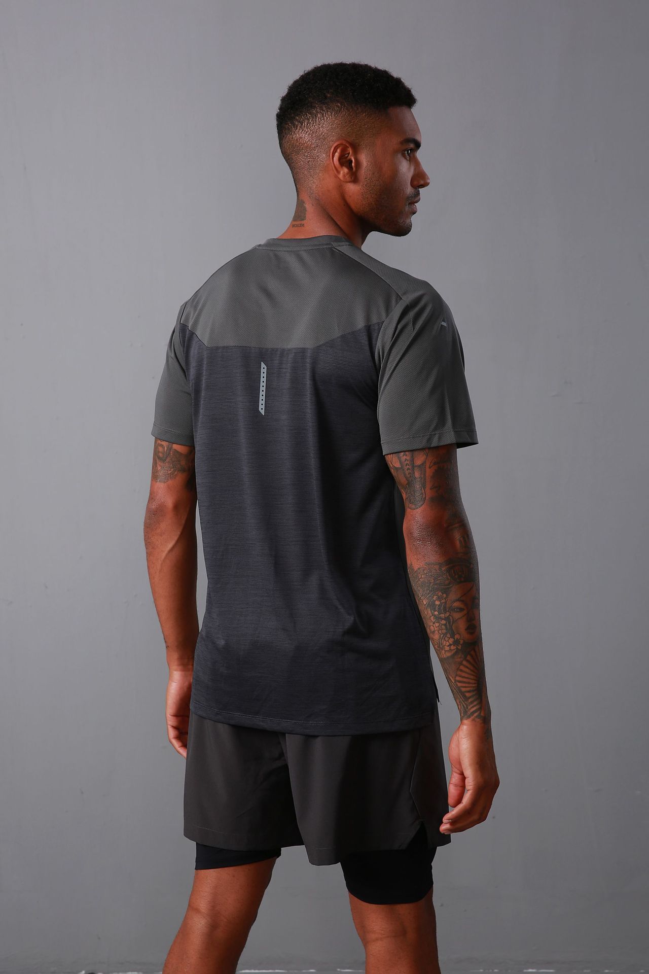 Men'S Summer Short Sleeve Fast Dry Breathable Casual Gym T Shirt Color Contrast Reflective Stripe Fitness T-Shirts