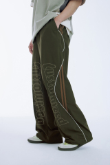 High Quality Custom Loose Causal Black Stacked Nylon Track Pants Streetwear Trousers Custom Elastic Waistband Nylon Track Pants