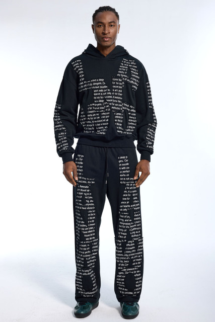 Wholesale custom printed logo high-quality sweatpants sets and tracksuit hoodies.