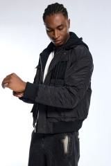OEM Wholesale Men's Winter Coats, Hot Sale Thickened Jackets with Waterproof Function