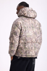 Custom insulated double-breasted men's winter puffer jackets for warmth