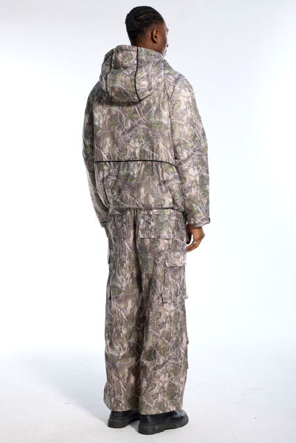 Custom Streetwear Camo 2 Piece Set - Hooded Puffer Jacket & Wide Leg Cargo Pants