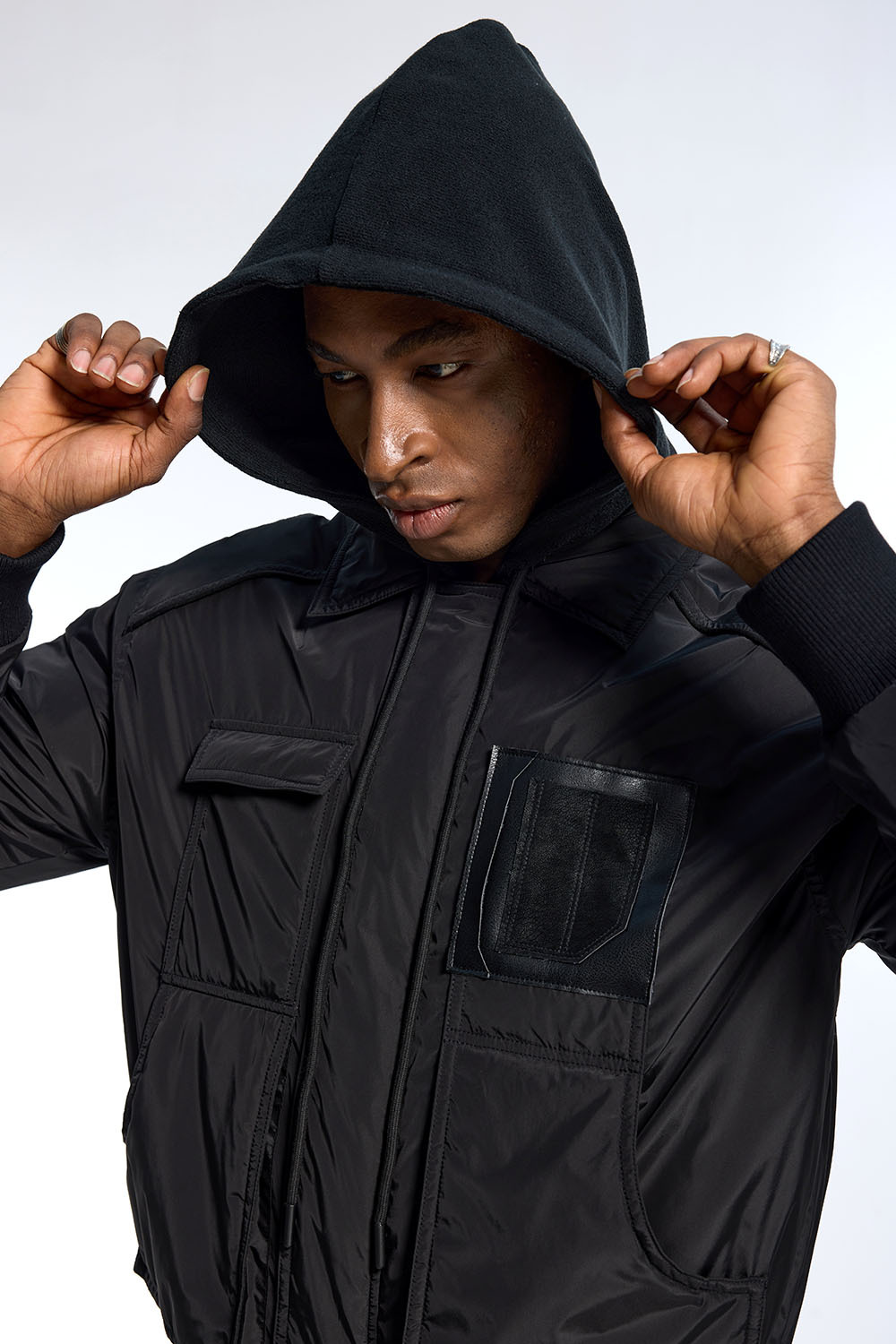 OEM Wholesale Men's Winter Coats, Hot Sale Thickened Jackets with Waterproof Function