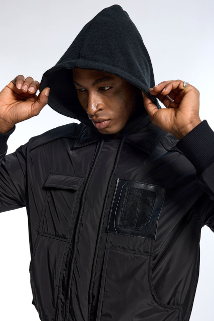OEM Wholesale Men's Winter Coats, Hot Sale Thickened Jackets with Waterproof Function