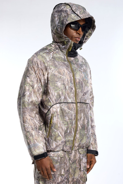 Custom Streetwear Camo 2 Piece Set - Hooded Puffer Jacket & Wide Leg Cargo Pants