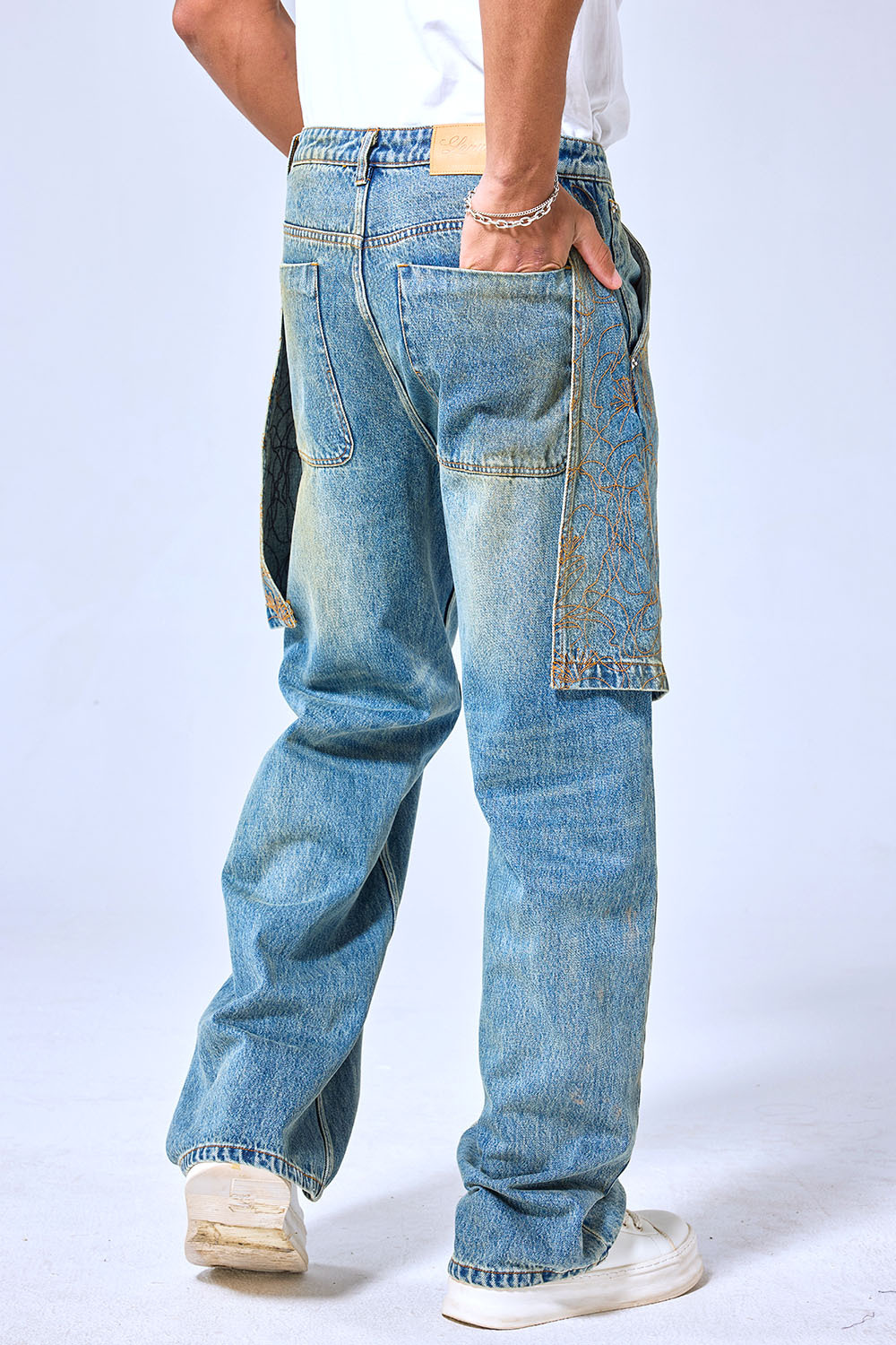 OEM Custom Floral Embroidered Baggy Jeans - Vintage Washed Blue Wide Leg Streetwear Denim Pants