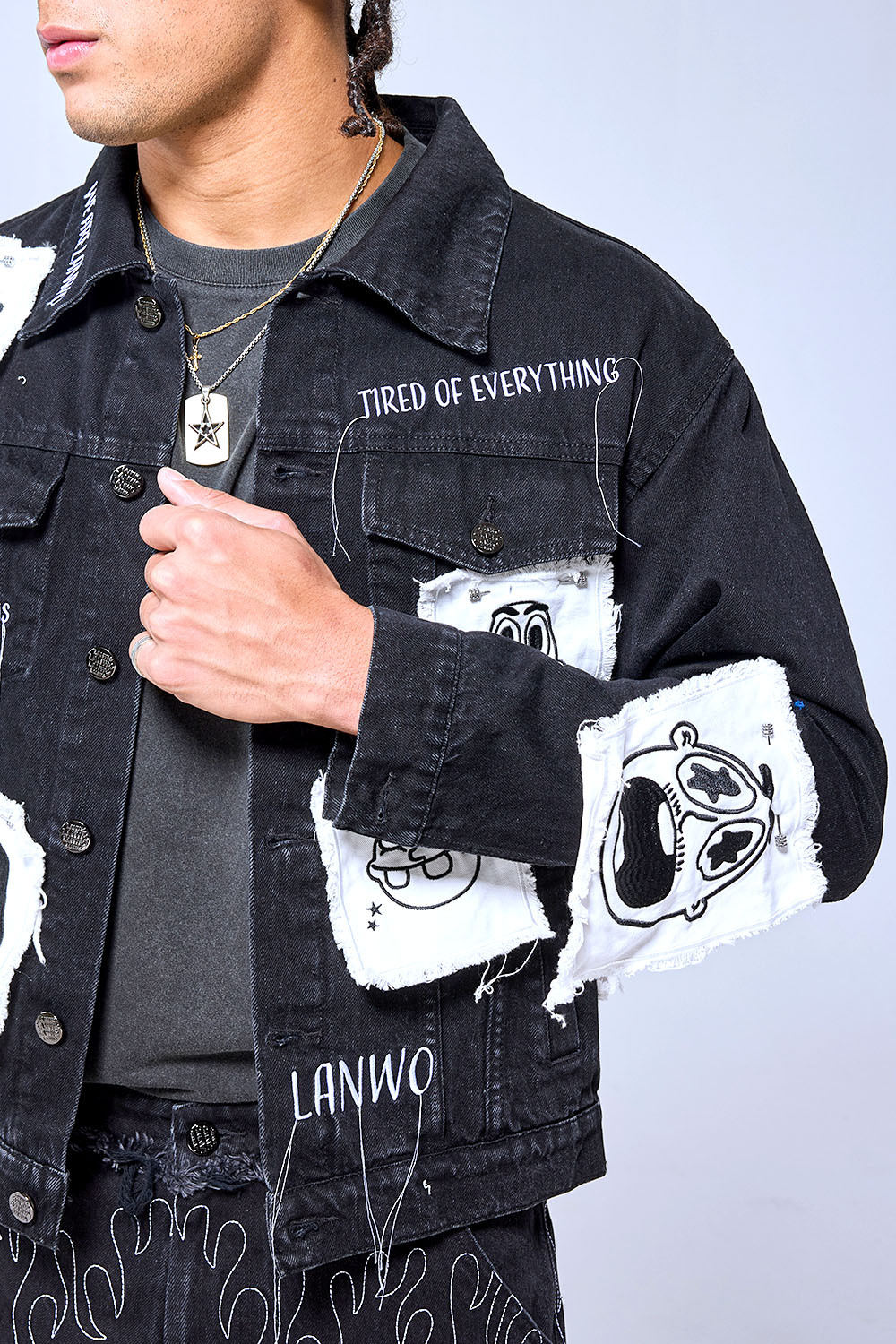 OEM Custom Logo Vintage Black Denim Jacket - Cartoon Patchwork Graffiti Streetwear Trucker Jacket