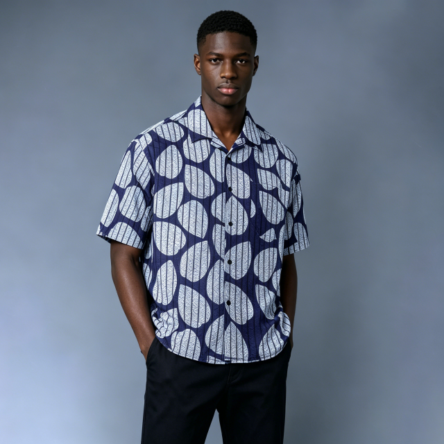 Custom Batik Print Cuban Collar Shirt - LW&SUNKUN Men's Abstract Leaf Pattern Short Sleeve Aloha Shirt OEM/ODM Wholesale