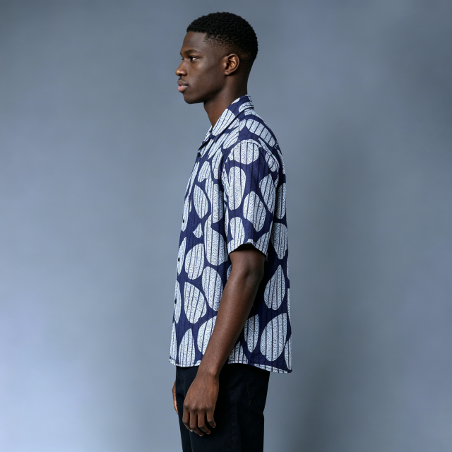 Custom Batik Print Cuban Collar Shirt - LW&SUNKUN Men's Abstract Leaf Pattern Short Sleeve Aloha Shirt OEM/ODM Wholesale