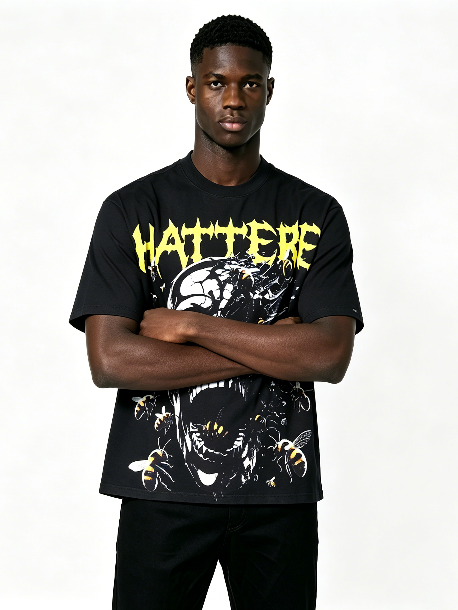 Custom Black Skull & Bees Graphic T-Shirt - LW&SUNKUN Men's "HATTERE" Gothic Streetwear Tee OEM/ODM Wholesale