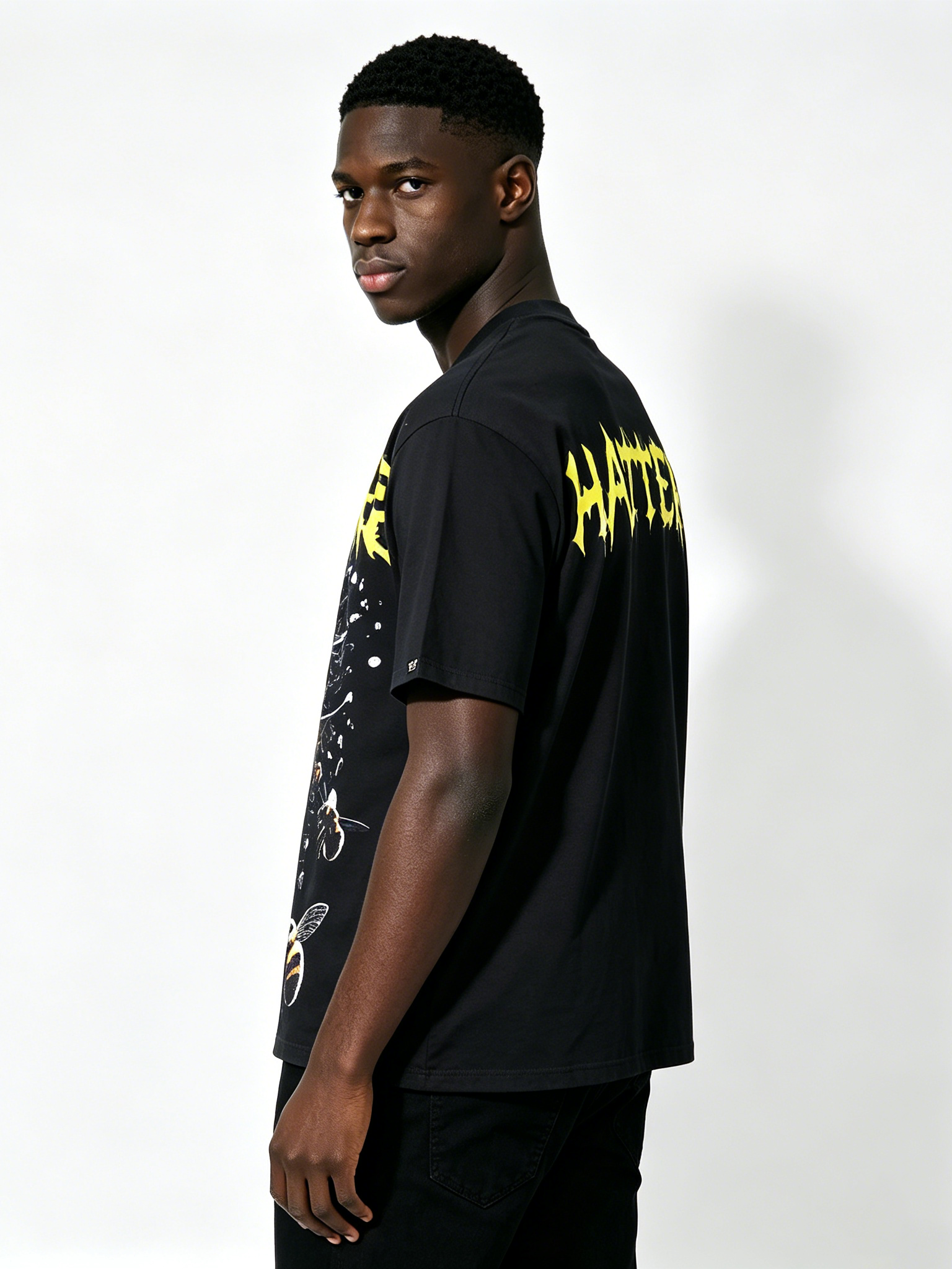 Custom Black Skull & Bees Graphic T-Shirt - LW&SUNKUN Men's "HATTERE" Gothic Streetwear Tee OEM/ODM Wholesale