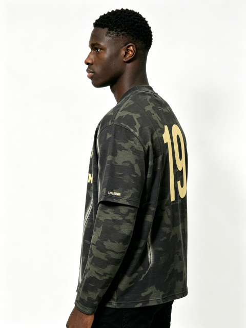 Custom Camo Gradient Spray Curved Seam Raglan Long Sleeve Crewneck Sweatshirt Manufacturer | Men Military Camouflage Gold Logo Oversized Streetwear Pullover Private Label, 50 MOQ, 7-Day Sample & 15-Day Bulk Lead Time
