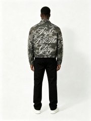 Custom Camo Print Trucker Collar Cargo Jacket Manufacturer | Men Multi Woven Patches Rhinestone Rivet Vertical Cursive Letter Oversized Tactical Streetwear Coat Private Label, 50 MOQ, 7-Day Sample & 15-Day Bulk Lead Time