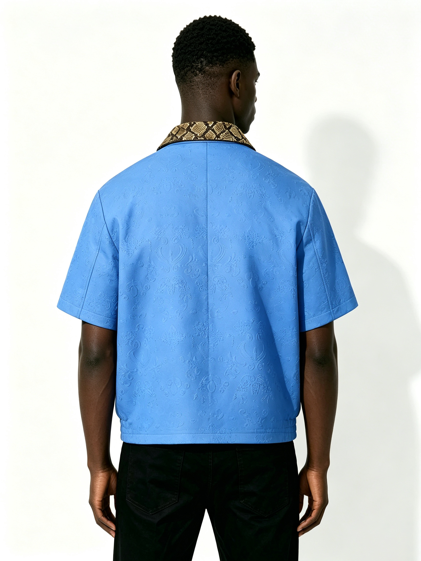 Custom Embossed Baroque Short Sleeve Zip Jacket, Men Snake Print Contrast Collar Cropped Oversized Luxury Streetwear Coach Coat, Private Label Supported, 50 MOQ, 7-Day Fast Sampling