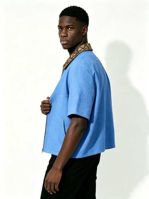 Custom Embossed Baroque Short Sleeve Zip Jacket, Men Snake Print Contrast Collar Cropped Oversized Luxury Streetwear Coach Coat, Private Label Supported, 50 MOQ, 7-Day Fast Sampling