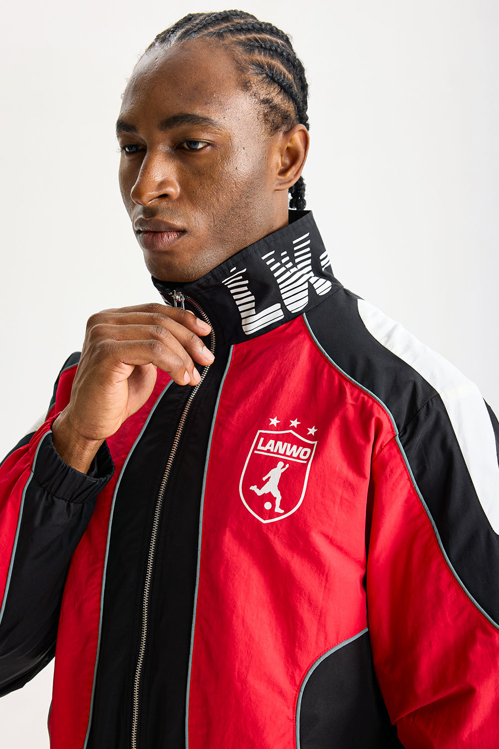 Custom Red‑Black Soccer Color‑Block Tracksuit 2‑Piece Set | Men Crinkle Nylon Stand‑Collar Windbreaker & Straight‑Leg Pants Retro Sport Streetwear Sweatsuit