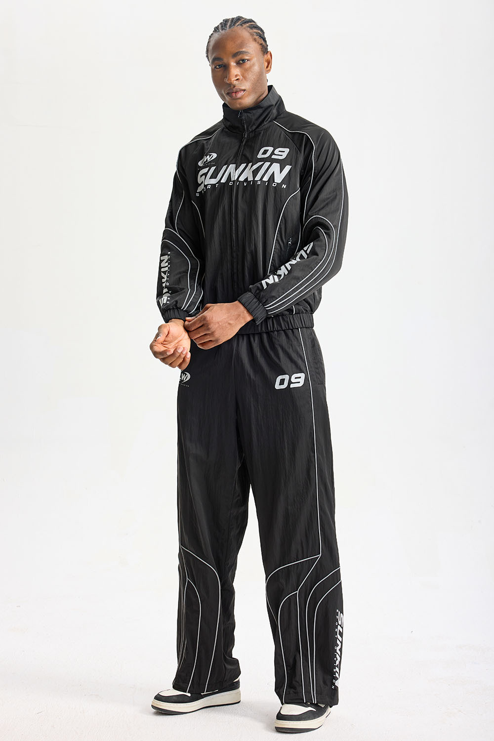 Custom Black Retro Racing Tracksuit 2‑Piece Set | Men Crinkle Nylon Stand‑Collar Windbreaker & Wide‑Leg Pants Sport Streetwear Sweatsuit