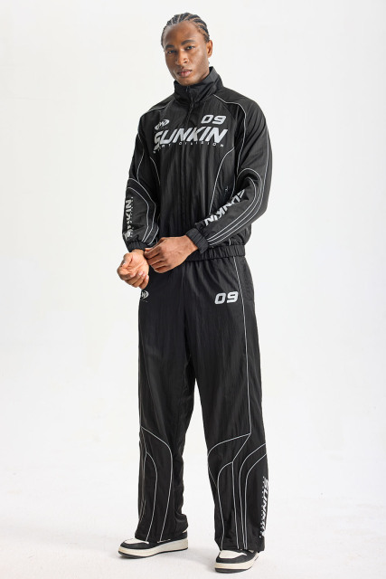 Custom Black Retro Racing Tracksuit 2‑Piece Set | Men Crinkle Nylon Stand‑Collar Windbreaker & Wide‑Leg Pants Sport Streetwear Sweatsuit