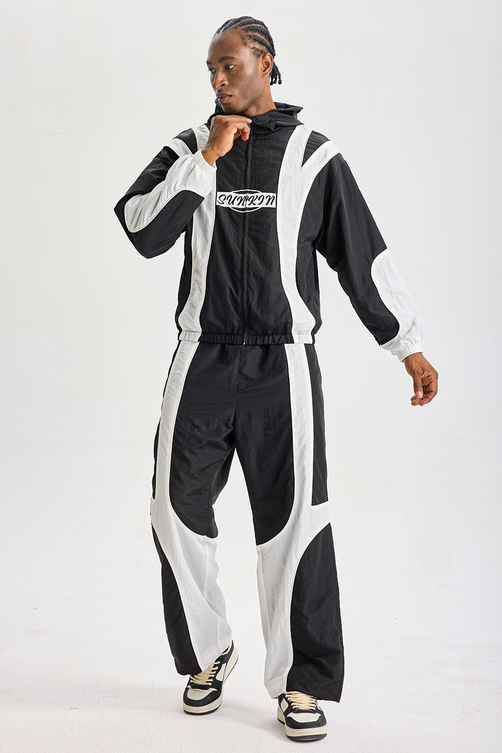 Custom Black‑White Curved Spliced Hooded Tracksuit 2‑Piece Set | Men Crinkle Nylon Zip‑Up Hooded Windbreaker & Wide‑Leg Pants Retro Racing Streetwear Sweatsuit