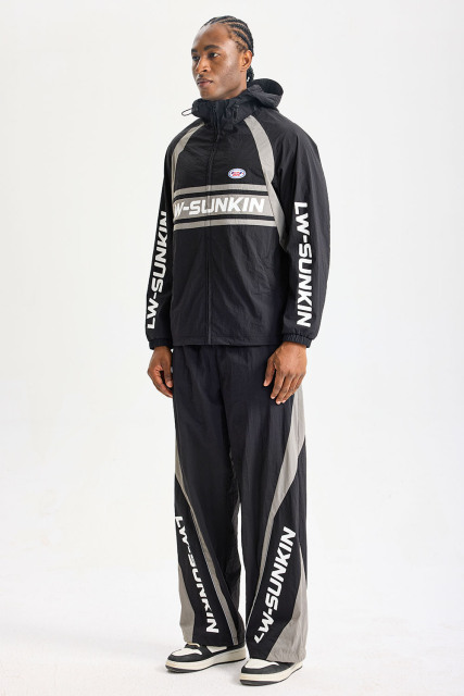 Custom Black‑Grey Color‑Block Hooded Tracksuit 2‑Piece Set | Men Crinkle Nylon Full‑Zip Hooded Windbreaker & Wide‑Leg Pants Retro Sport Streetwear Sweatsuit