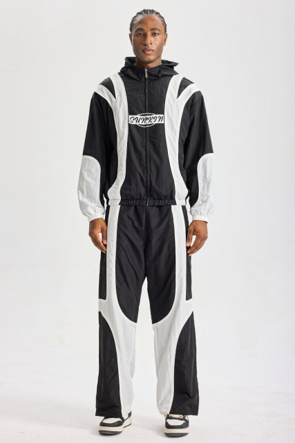 Custom Black‑White Curved Spliced Hooded Tracksuit 2‑Piece Set | Men Crinkle Nylon Zip‑Up Hooded Windbreaker & Wide‑Leg Pants Retro Racing Streetwear Sweatsuit
