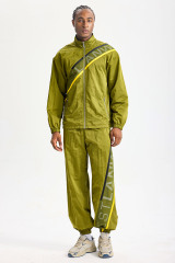 Custom Olive‑Green Stand‑Collar Diagonal Mesh Logo Tape Tracksuit 2‑Piece Set | Men Crinkle Nylon Windbreaker & Jogger Pants Retro Street Sport Sweatsuit
