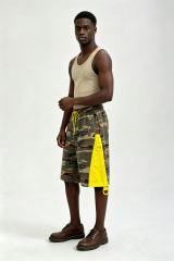 Custom Men Camo Streetwear Shorts, Contrast Yellow Side Panel Loose Fit Casual Shorts